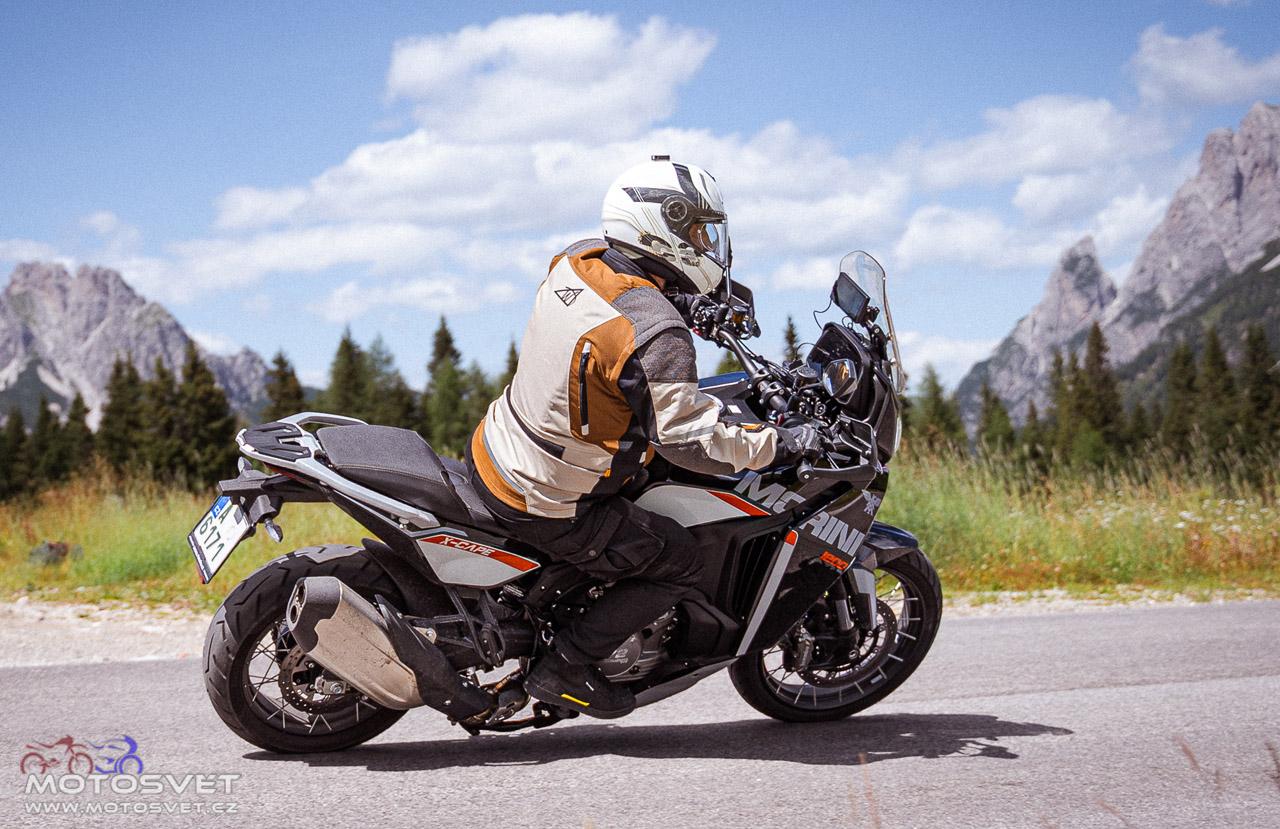 mom125